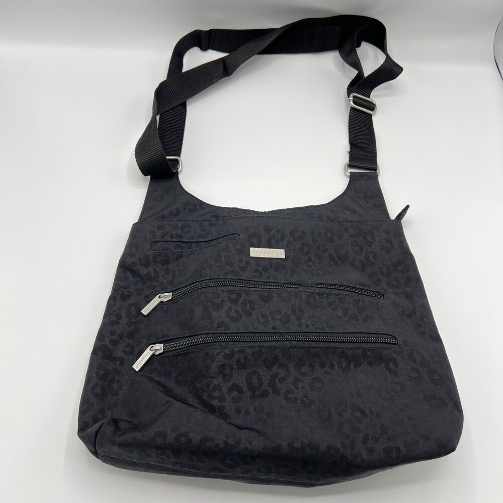 Baggallini Bucket Bagg Cheetah Print Black Nylon Crossbody Shoulder Bag
